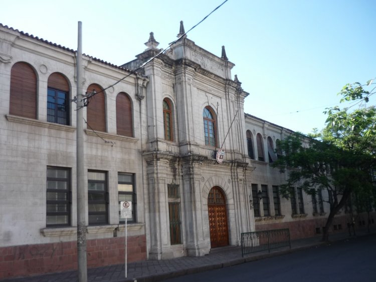 Colegio Belgrano de luto:Fallecio el padre de un alumno durante el viaje de Egresados