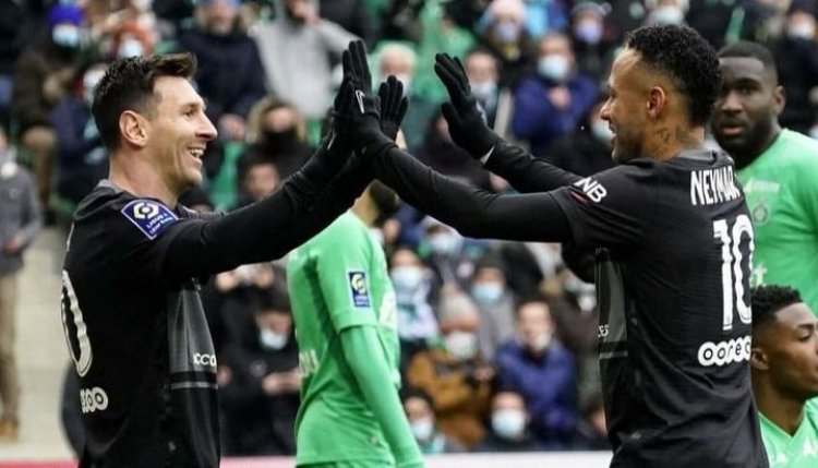 Con tres asistencias de Messi, el PSG le ganó al Saint Etienne