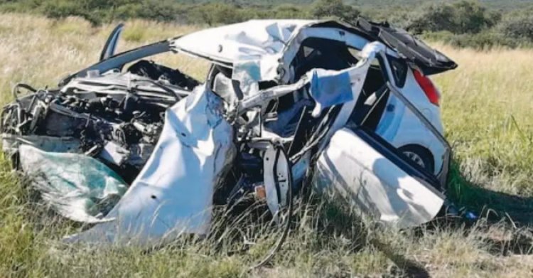 Violento choque frontal entre un auto y un camión, deja el saldo de dos muertos