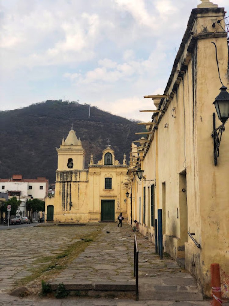 Escándalo en el convento San Bernardo: las monjas no la dejaban salir y tuvo que ser rescatada